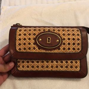 Fossil crossbody bag with no crossbody sash